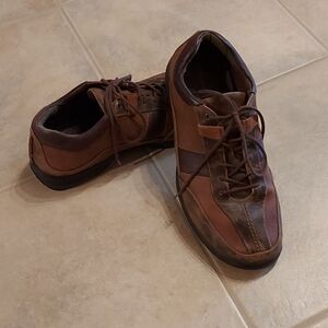 Dunham Mens Casual Brown Distressed Leather and Suede Lace up Shoes